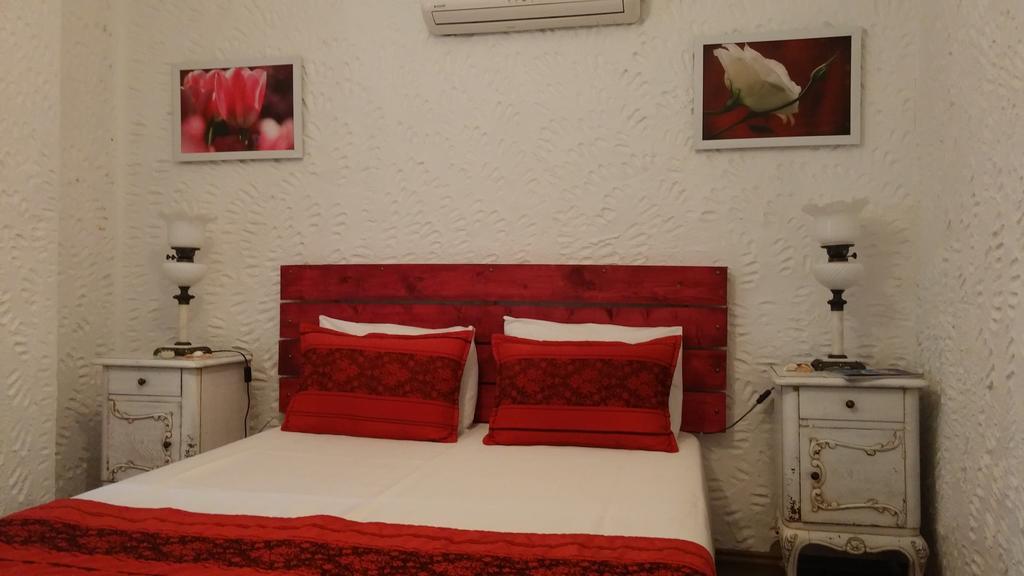 Bizim Ev Hotel (Adults Only) Alaçatı Værelse billede