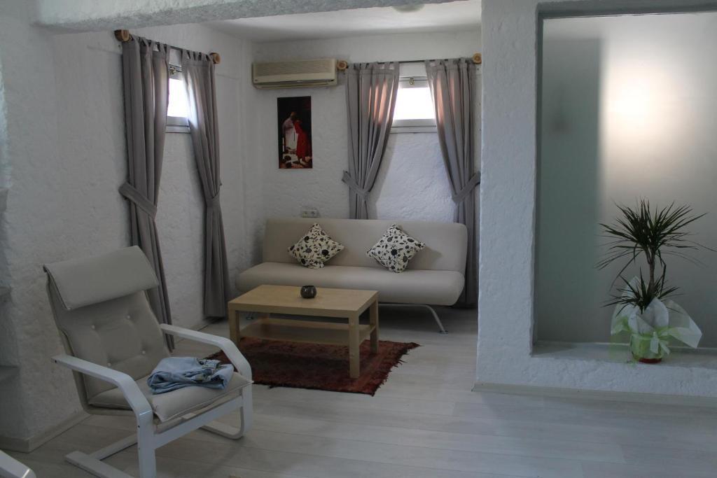 Bizim Ev Hotel (Adults Only) Alaçatı Værelse billede